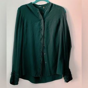 Elie Tahari 100% Silk Buttoned Long Sleeve Blouse, size Small